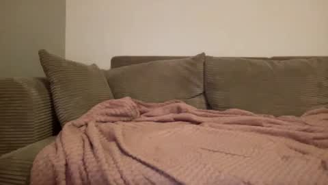 Quinnyelena online show from September 2025 07:08:01 PM