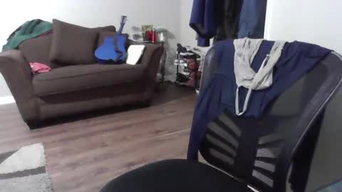 Snapshot of quinsanre chatting on January 2025 12:09:01 AM Bones online show from January 2025 12:09:01 AM