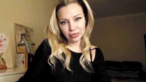 qurli24 online show from February 2025 05:36:01 PM