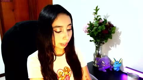 Snapshot of r0ttenangel chatting on September 2025 06:15:01 AM Angel  online show from September 2025 06:15:01 AM