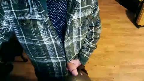 r2deplex31 online show from November 2025 09:58:02 PM