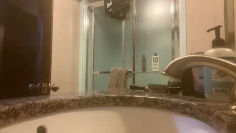 rabbi_poolnoodle online show from September 2025 09:39:02 PM