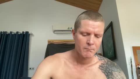 rabbit_eyes69 online show from April 2026 07:01:01 AM