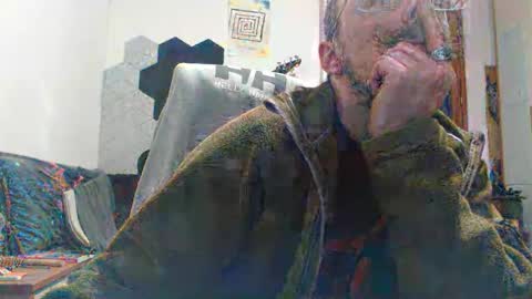 Raccoon68 online show from December 2025 09:22:01 PM