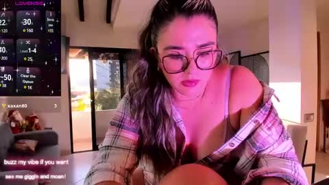 Snapshot of rachel_fo chatting on December 2024 09:46:01 PM Rachel Foss online show from December 2024 09:46:01 PM