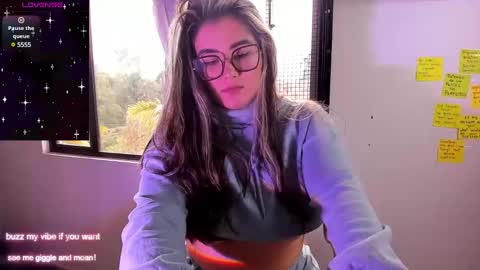 Snapshot of rachel_fo chatting on December 2024 08:05:02 PM Rachel Foss online show from December 2024 08:05:02 PM