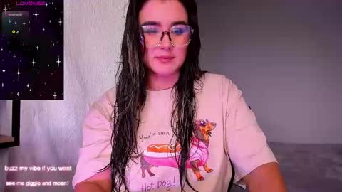 Snapshot of rachel_fo chatting on April 2026 07:14:01 PM Rachel Foss online show from April 2026 07:14:01 PM