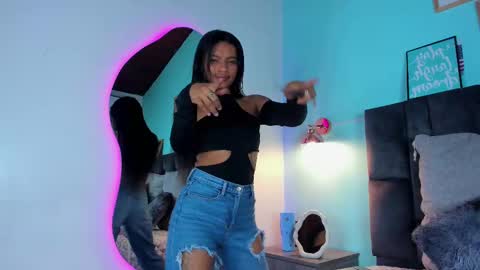 Snapshot of rachel_martinez chatting on February 2025 11:25:01 AM RACHEL online show from February 2025 11:25:01 AM