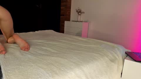 Sherryl online show from September 2025 06:11:02 PM