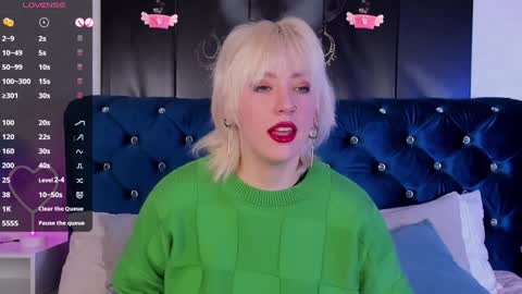 Snapshot of rachelcart chatting on January 2025 03:54:02 AM RachelCart online show from January 2025 03:54:02 AM