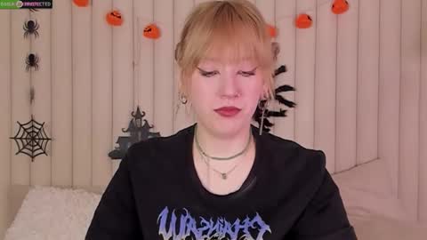 Snapshot of rachelcart chatting on October 2025 03:07:02 AM RachelCart online show from October 2025 03:07:02 AM