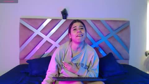 Rachell online show from September 2025 03:54:01 AM