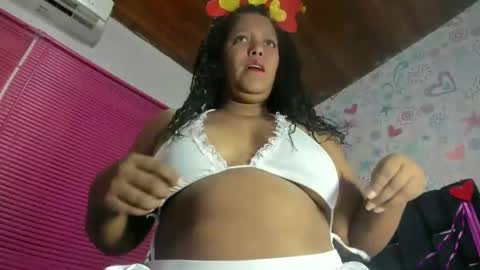 Snapshot of rachell_hot6 chatting on February 2026 05:53:02 PM rachell_hot6 online show from February 2026 05:53:02 PM