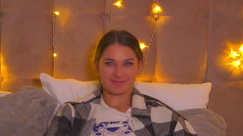 RachellSimpson online show from December 2024 10:19:01 PM