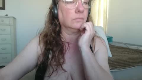 Snapshot of rachelplays chatting on February 2026 04:33:01 PM rachelplays online show from February 2026 04:33:01 PM