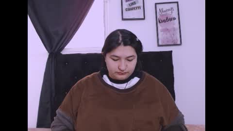 radiantgoddes online show from October 2025 01:06:02 PM