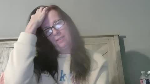 Radiant Peach Goddess online show from February 2025 03:25:02 AM