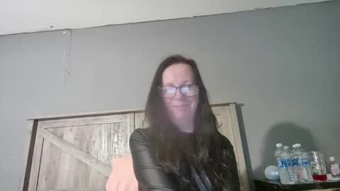 Radiant Peach Goddess online show from February 2025 04:48:01 PM