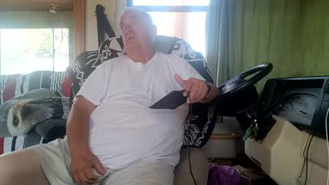 Snapshot of radiomantim chatting on July 2026 01:36:01 PM Radioman for fun online show from July 2026 01:36:01 PM