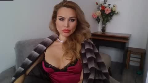 Snapshot of radmila_star chatting on January 2025 10:32:01 AM Radmila Star online show from January 2025 10:32:01 AM