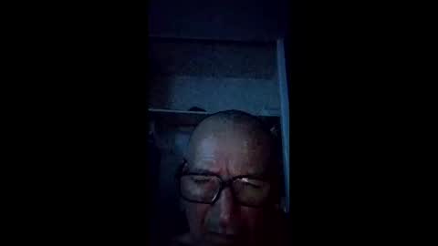 radrobone online show from May 2026 07:15:02 AM