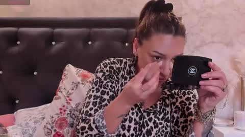 raelledarkstar online show from March 2026 09:10:02 AM