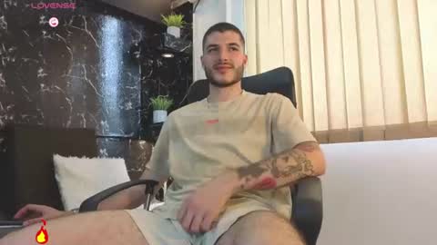 Snapshot of rafael_mendez chatting on June 2026 07:56:01 PM R A F A E L online show from June 2026 07:56:01 PM