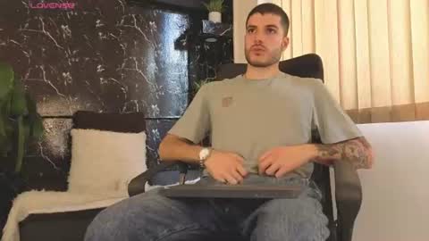 Snapshot of rafael_mendez chatting on June 2026 08:13:02 PM R A F A E L online show from June 2026 08:13:02 PM