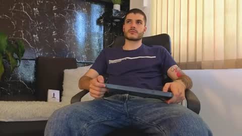 Snapshot of rafael_mendez chatting on July 2026 08:24:02 PM R A F A E L online show from July 2026 08:24:02 PM