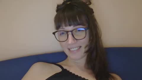 Rafaella online show from February 2026 06:28:01 PM