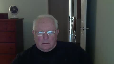 raiderman215 online show from December 2024 06:06:02 PM