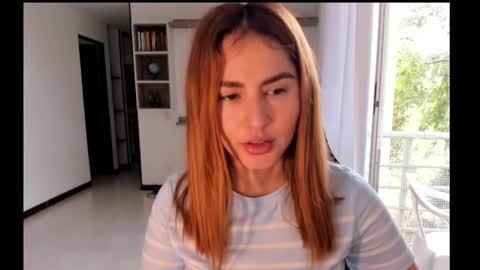 Jennyindependent model . online show from September 2025 07:17:01 PM