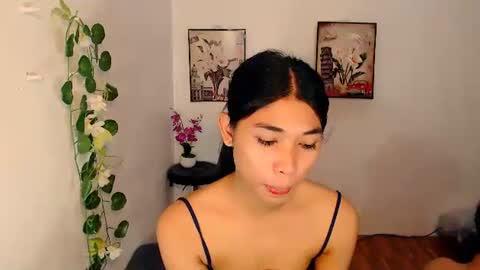 Snapshot of raindrizzle1706 chatting on December 2025 01:39:02 PM raindrizzle1706 online show from December 2025 01:39:02 PM