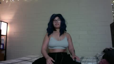 Snapshot of raineydayze chatting on May 2026 02:30:01 AM Rainey online show from May 2026 02:30:01 AM