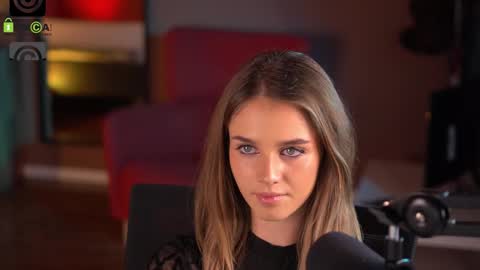 Snapshot of raisadoll chatting on September 2025 06:13:02 PM Raisa online show from September 2025 06:13:02 PM