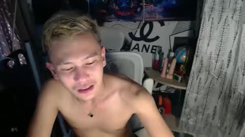 ralfhuge24 online show from April 2026 07:35:01 AM