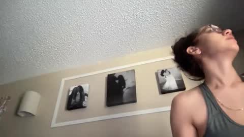 RamonaJ online show from October 2025 03:25:01 PM