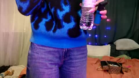    RAMONA Q   online show from January 2025 05:38:01 AM