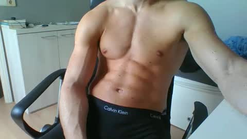 ramonjoosse2001 online show from June 2026 11:24:02 AM