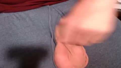 Snapshot of random41yearoldguy chatting on January 2025 05:08:02 AM random41yearoldguy online show from January 2025 05:08:02 AM