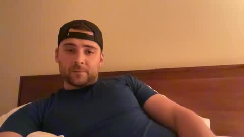 Snapshot of randomdude5950 chatting on March 2026 02:06:02 AM randomdude5950 online show from March 2026 02:06:02 AM