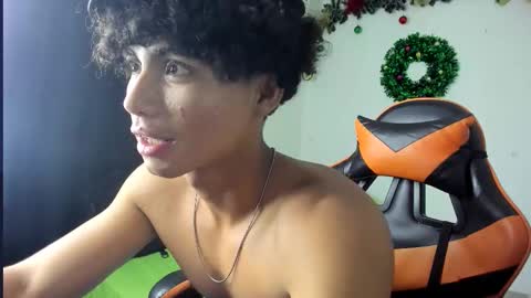 randy_escobar online show from December 2025 06:25:02 PM