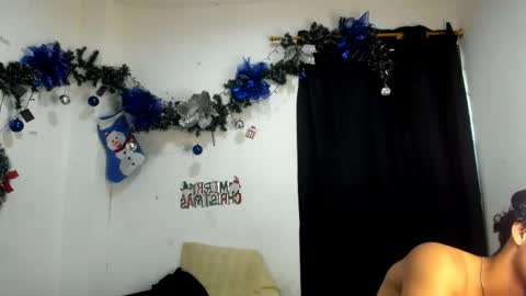 randy_escobar online show from December 2025 12:00:02 PM