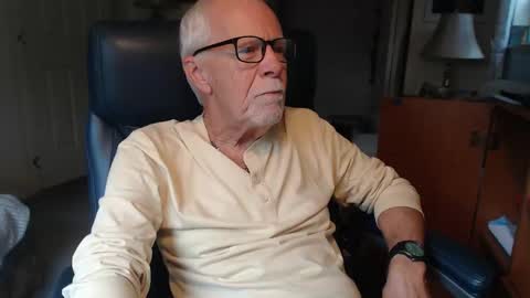 ranger1001 online show from October 2025 07:36:02 PM