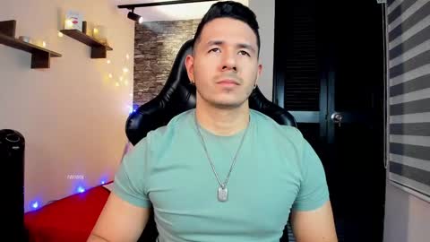 Jonas online show from January 2025 01:22:01 AM