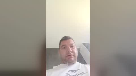 Snapshot of raoul_adi chatting on August 2026 10:21:02 AM raoul_adi online show from August 2026 10:21:02 AM