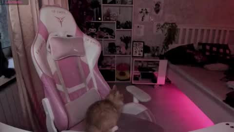 Snapshot of rapunzel_cute chatting on November 2025 01:44:02 PM Rapunzel online show from November 2025 01:44:02 PM