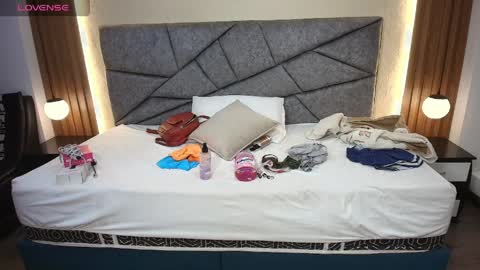 Raquel online show from April 2026 07:14:01 PM