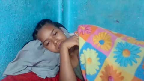 Snapshot of rasoelysca chatting on December 2025 02:38:01 AM rasoelysca online show from December 2025 02:38:01 AM