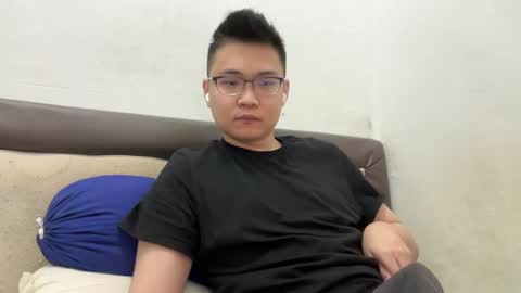 randomnaut online show from January 2025 08:04:01 PM